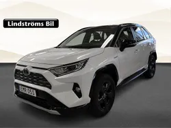Vit Begagnad 2020 Toyota RAV4 Hybrid Style SUV | 299 900 kr (Marknadspris)