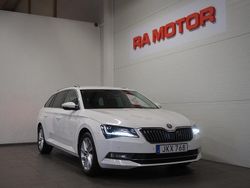 Vit Begagnad 2018 Skoda Superb Business Line Kombi | 219 900 kr (Marknadspris)