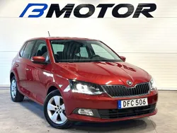Röd Begagnad 2015 Skoda Fabia Elegance Halvkombi | 84 900 kr (Marknadspris)