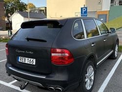 Grå Begagnad 2008 Porsche Cayenne Turbo SUV | 50 000 kr