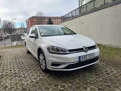 Vit Begagnad 2018 VW Golf VII Halvkombi | 165 000 kr (Lite dyr)