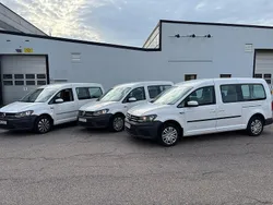 Vit Begagnad 2016 VW Caddy Maxi Life Life Minibuss | 89 600 kr