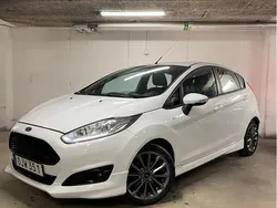 Vit Begagnad 2017 Ford Fiesta ST-Line Halvkombi | 59 900 kr (Superpris)