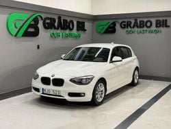 Vit Begagnad 2013 BMW 118 Halvkombi | 119 900 kr (Marknadspris)