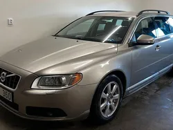 Ljusbrun (brun) Begagnad 2011 Volvo V70 Momentum Kombi | 69 900 kr (Superpris)