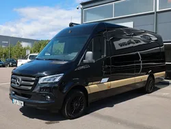 Svart (svart metallic) Begagnad 2024 Mercedes Sprinter Van | 1 095 000 kr
