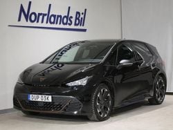 Svart (midnight black metallic) Begagnad 2025 Cupra Born e-Boost Halvkombi | 379 900 kr (Dyr)