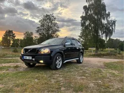 Svart Begagnad 2004 Volvo XC90 Standard SUV | 60 000 kr