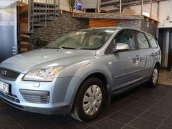 Blå Begagnad 2007 Ford Focus Kombi | 33 900 kr (Marknadspris)