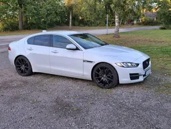 Vit Begagnad 2017 Jaguar XE Sedan | 139 900 kr (Bra pris)