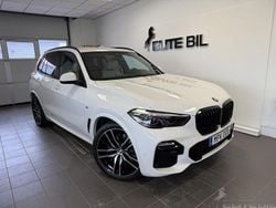 Vit Begagnad 2019 BMW X5 M Sport SUV | 539 900 kr (Bra pris)