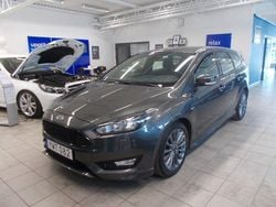 Grå (magnetic met) Begagnad 2018 Ford Focus ST-Line Kombi | 129 400 kr (Bra pris)