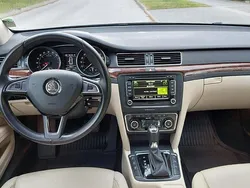 Brun Begagnad 2015 Skoda Superb Elegance Kombi | 183 000 kr (Bra pris)