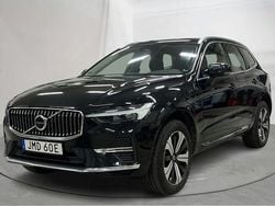Svart Begagnad 2023 Volvo XC60 Plus SUV | 385 000 kr (Marknadspris)