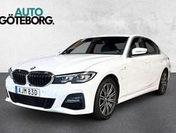 Vit Begagnad 2019 BMW 330e M Sport Sedan | 294 900 kr (Bra pris)