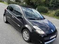 Svart Begagnad 2012 Renault Clio R.S. Halvkombi | 25 000 kr (Bra pris)