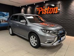 Grå Begagnad 2018 Mitsubishi Outlander P-HEV SUV | 219 000 kr (Marknadspris)