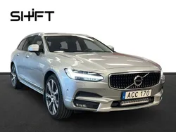 Silver Begagnad 2018 Volvo V90 CC Kombi | 299 900 kr (Marknadspris)