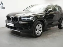 Svart Begagnad 2022 Volvo XC40 Momentum SUV | 289 900 kr (Bra pris)