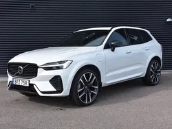 Vit Begagnad 2022 Volvo XC60 R-Design SUV | 599 900 kr (Dyr)