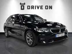 Svart Begagnad 2020 BMW 320 Sport Line Kombi | 237 000 kr (Marknadspris)
