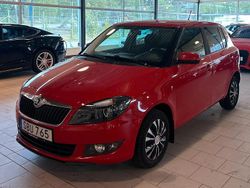 Röd Begagnad 2014 Skoda Fabia Ambiente Halvkombi | 34 900 kr (Dyr)