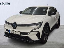 Vit Begagnad 2022 Renault Mégane Equilibre Halvkombi | 264 900 kr (Superpris)