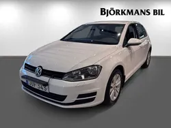 Vit Begagnad 2015 VW Golf VII Halvkombi | 109 000 kr (Marknadspris)