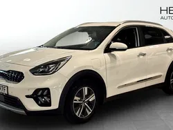 Vit (white) Begagnad 2022 Kia Niro Advance SUV | 254 900 kr (Marknadspris)