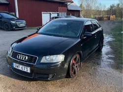 Svart Begagnad 2004 Audi A3 Attraction Halvkombi | 25 000 kr (Bra pris)