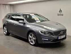 Grå Begagnad 2016 Volvo V60 Business Edition Kombi | 184 000 kr (Marknadspris)