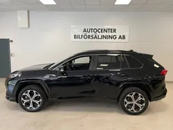 Svart Begagnad 2023 Suzuki Across SUV | 584 900 kr (Dyr)