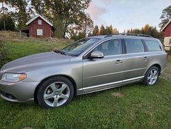 Brun Begagnad 2010 Volvo V70 Momentum Kombi | 54 000 kr (Marknadspris)