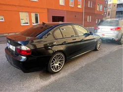 Svart Begagnad 2007 BMW 330 Comfort Edition Sedan | 84 000 kr (Lite dyr)