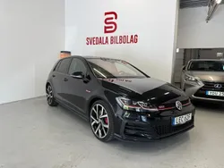 Svart Begagnad 2019 VW Golf VII GTI Halvkombi | 284 900 kr (Marknadspris)