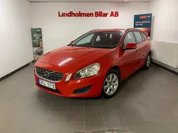 Röd Begagnad 2012 Volvo V60 Kinetic Kombi | 67 900 kr (Bra pris)