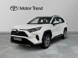 Vit Ny 2025 Toyota RAV4 Hybrid Active SUV | 419 900 kr (Marknadspris)