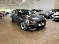 Grå Begagnad 2019 BMW 118 M Sport Halvkombi | 199 000 kr (Marknadspris)