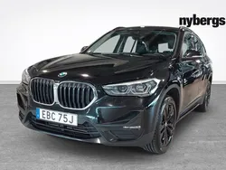 Svart Begagnad 2022 BMW X1 SUV | 259 000 kr