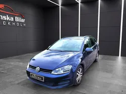 Mörkblå Begagnad 2016 VW Golf VII Kombi | 119 900 kr (Marknadspris)