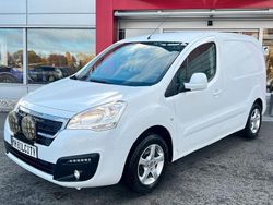 Begagnad 2015 Peugeot Partner Van | 64 500 kr (Dyr)
