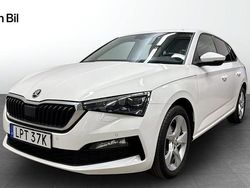 Vit Begagnad 2022 Skoda Scala Style Halvkombi | 206 900 kr (Marknadspris)