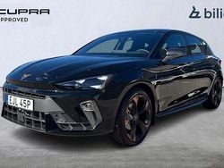 Svart (midnight black metallic) Ny 2025 Cupra Leon Kombi | 399 000 kr (Lite dyr)