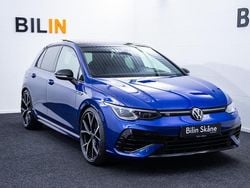 Mörkblå (blå) Begagnad 2022 VW Golf VIII R Halvkombi | 429 900 kr (Marknadspris)