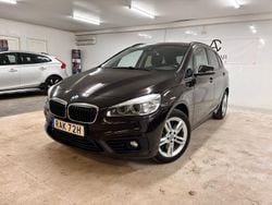 Mörkbrun Begagnad 2017 BMW 225 Active Tourer Sport Line Minibuss | 119 900 kr