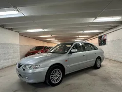 Ljusgrå Begagnad 2000 Mazda 626 Halvkombi | 33 000 kr
