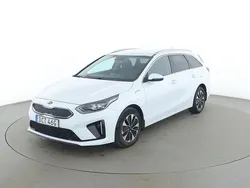 Vit Begagnad 2021 Kia Ceed Advance Kombi | 214 000 kr (Marknadspris)