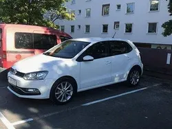 Vit Begagnad 2015 VW Polo Halvkombi | 105 000 kr (Marknadspris)