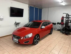 Röd Begagnad 2013 Volvo V60 Momentum Kombi | 89 000 kr (Bra pris)