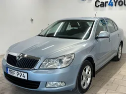 Ljusblå Begagnad 2011 Skoda Octavia Elegance Halvkombi | 64 500 kr (Bra pris)